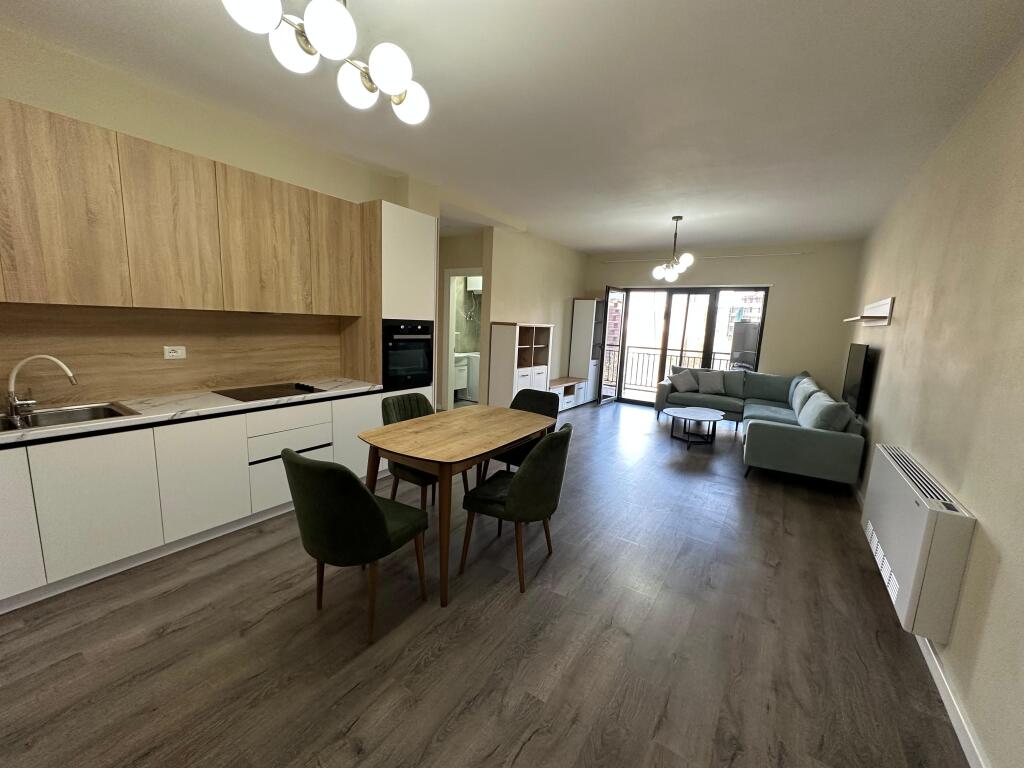 Qera 2+1+2 Poste Parkimi,Green City,Unaza e re.