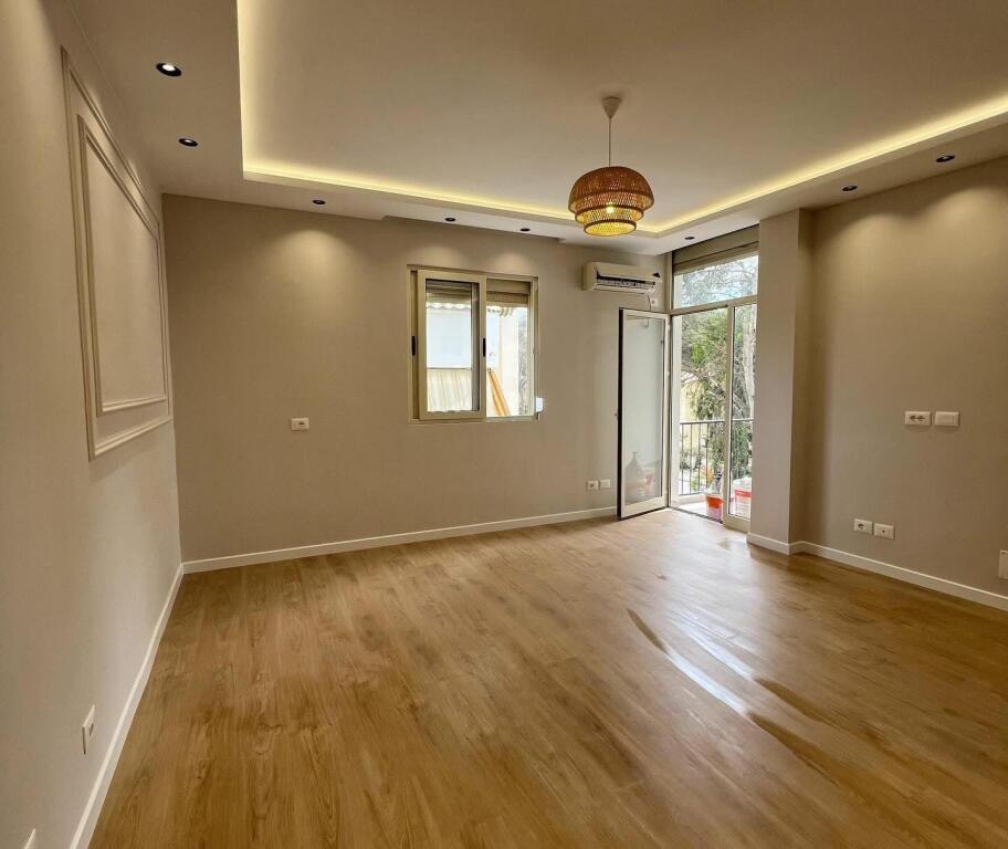 Apartment 2+1 for sale in Golem