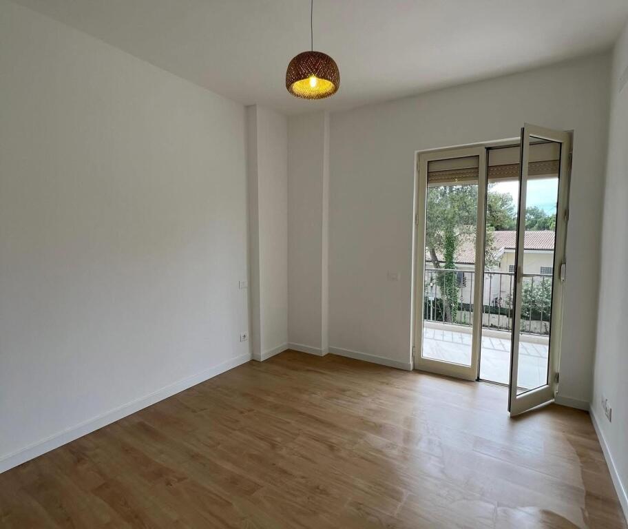 Apartment 2+1 for sale in Golem