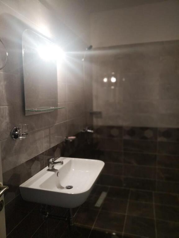 Kompleksi E88 - Apartament me një dhomë gjumi për qira