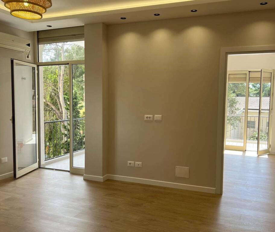 Apartment 2+1 for sale in Golem