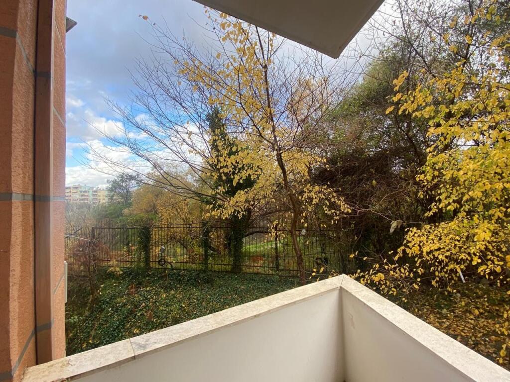 Affittasi 2+1+2 Giardino Botanico 50.000 lek