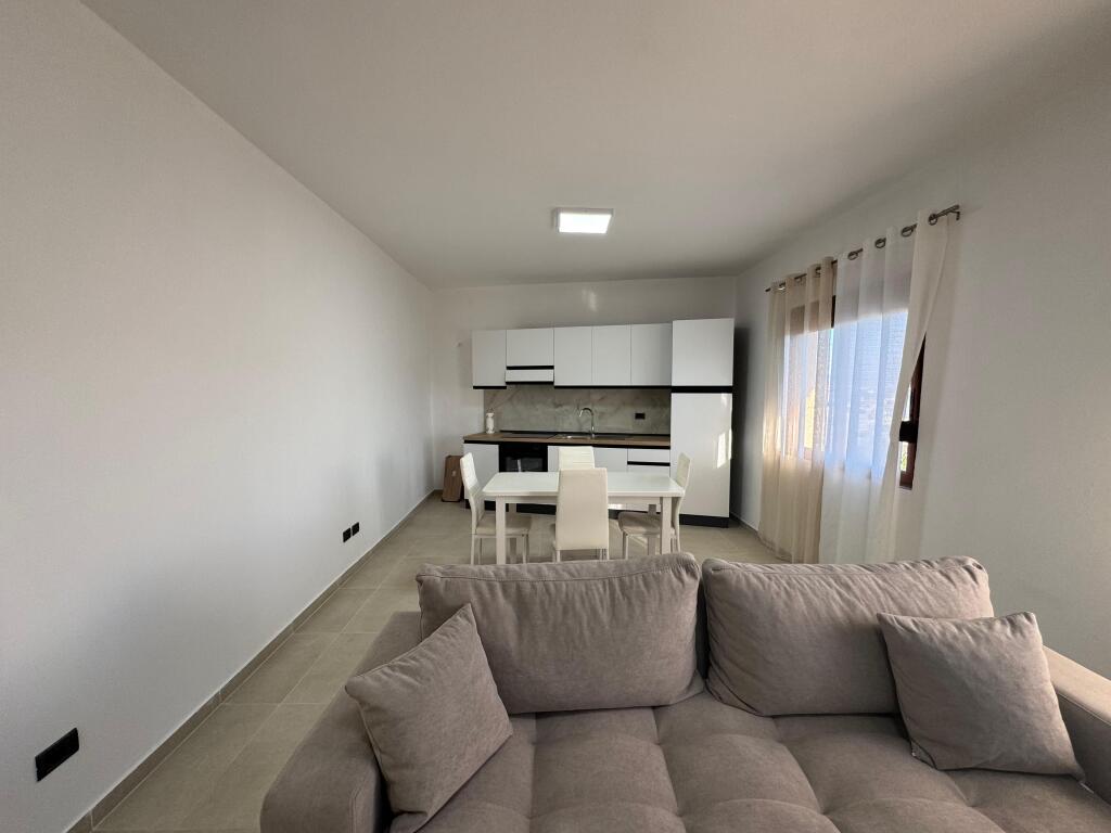 jepet me qera shtepi private 2+1 lagja 15 spitalle durres