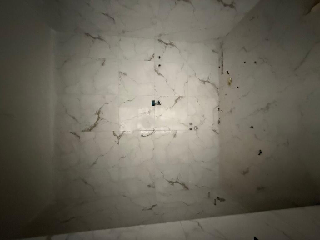 Shitet 1+1 te Univers City