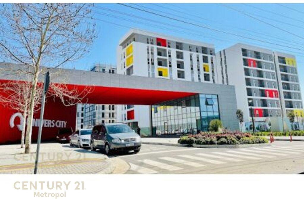 WE SELL CLOSED GARAGE AT UNIVERS CITY! 15,000 €