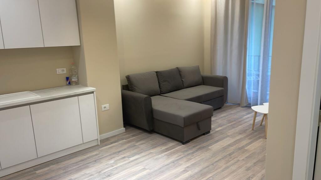 Apartment 1+1, at 5 Maji