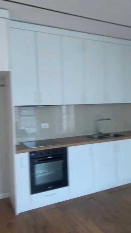 Jordan Misja Jepet Apartament 2+1 Me Qera Bosh