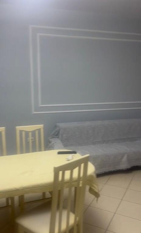 Jepet Me Qera Apartament 1+1+1 Ballkon