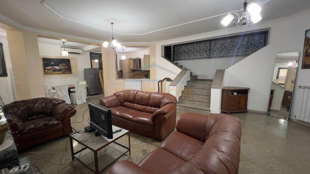 Qera, Vilë, Banim/Zyra Rruga Kadri Kërciku, Tiranë