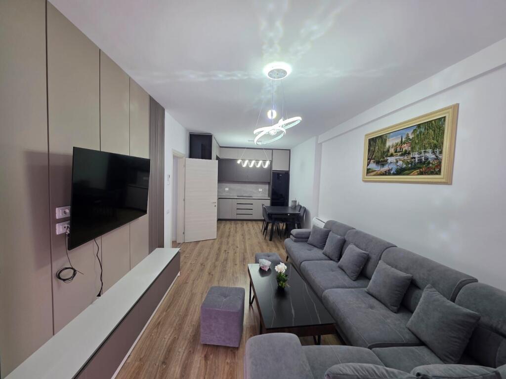 Laprak Jepet Apartament 2+1 Me Qera