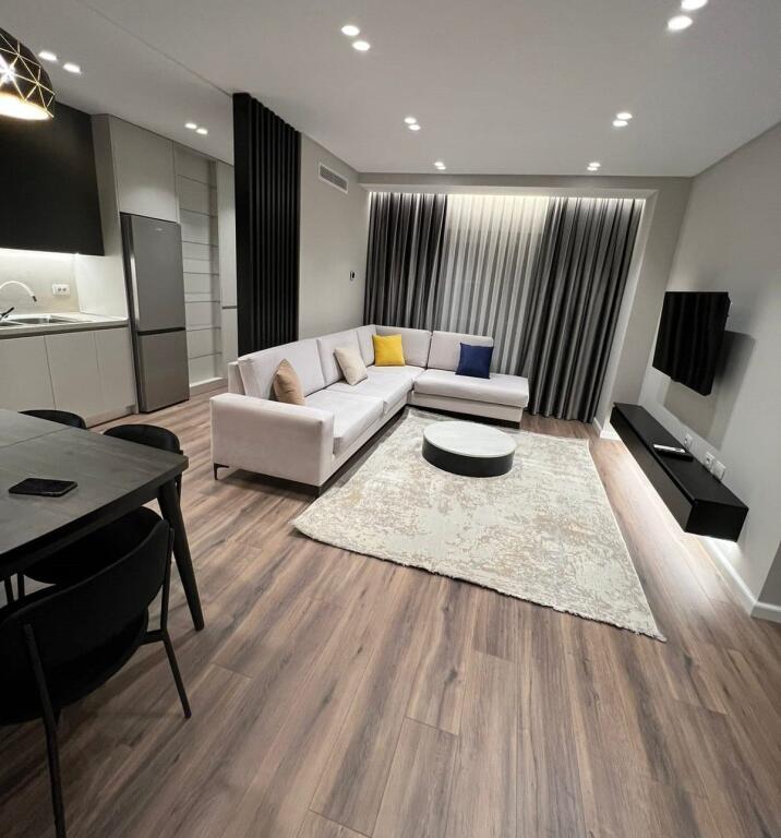 apartament 2+1 me qira tek Fusha Aviacionit