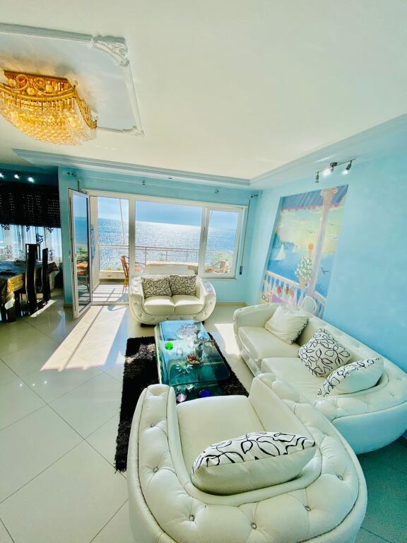 Jepet apartament me qera 2+1+2 me pamje fantastike nga deti ne vollga durres