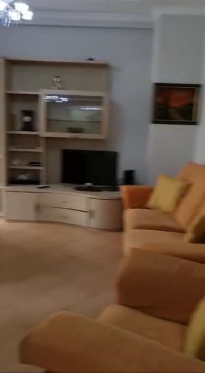 Apartment for rent-Paris Commune Tirana