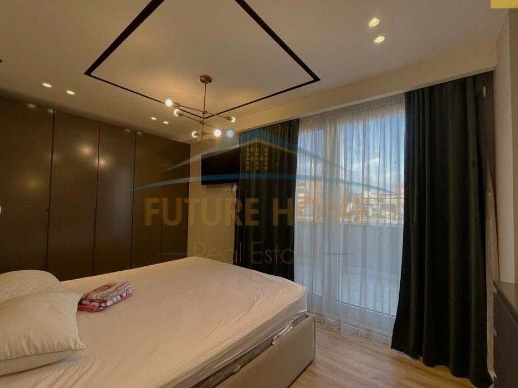 Rent, Apartment 2+1+2+1 Parking Spot, Center