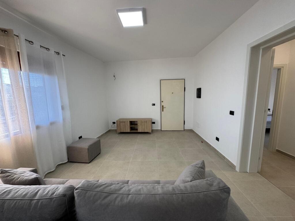 jepet me qera shtepi private 2+1 lagja 15 spitalle durres