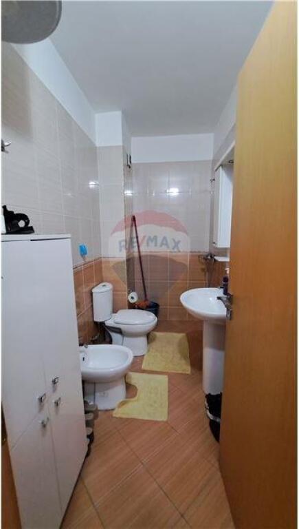  APARTAMENT 3+1+2 PËR SHITJE