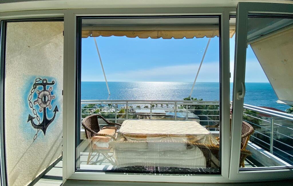 Jepet apartament me qera 2+1+2 me pamje fantastike nga deti ne vollga durres