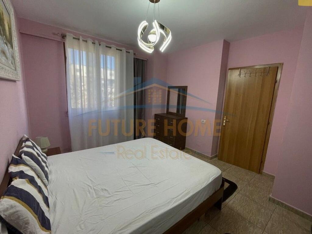 Qira, Apartament 1+1, Prane Stacionit te Trenit