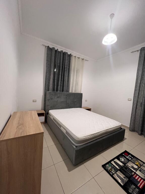 JEPET SHTEPI PRIVATE ME QIRA VLORE!!