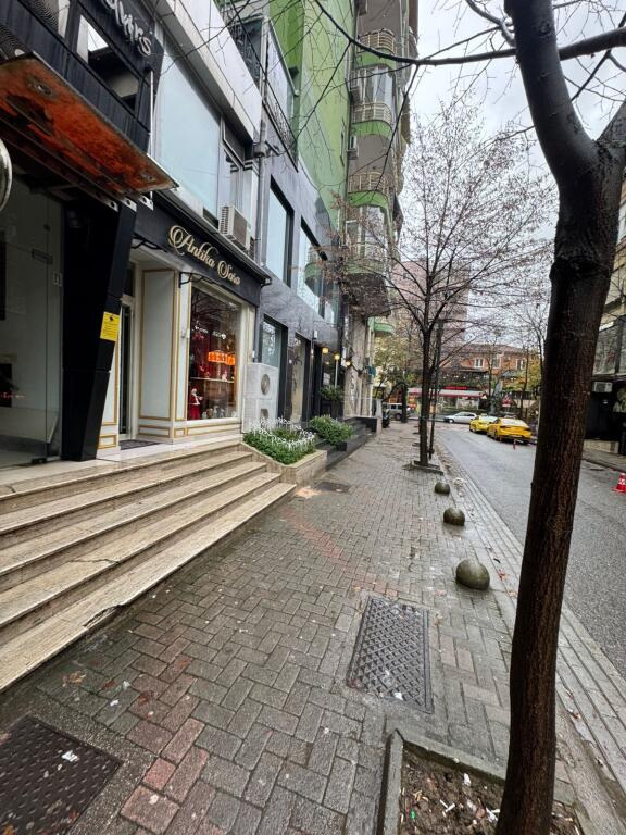 APARTAMENT 1+1 ME QIRA NE BLLOK