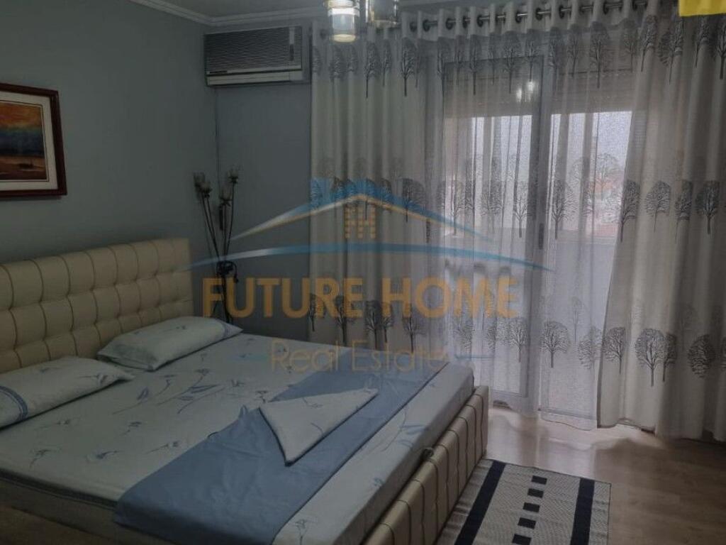 Rent, Apartment 2+1, Barricades Street