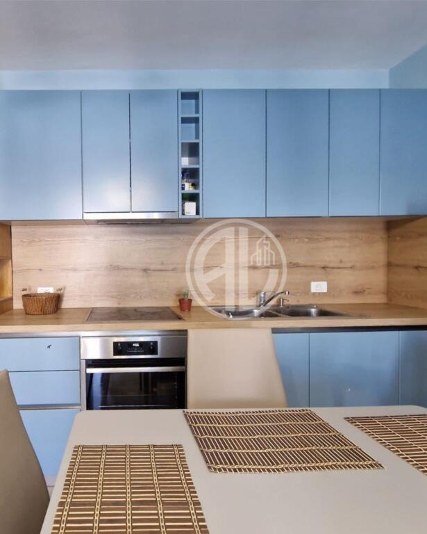 Apartament 1+1  për Qira – Kompleksi Fafa Golem