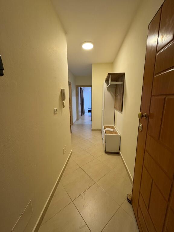 Jepet apartament me qera 3+2+4 Vollga Durres