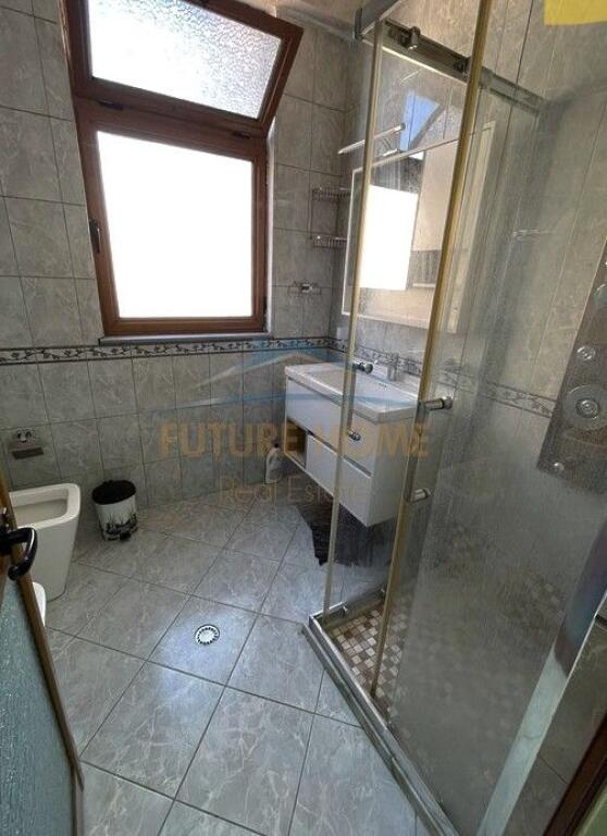 Qira, Apartament 1+1, Prane Stacionit te Trenit