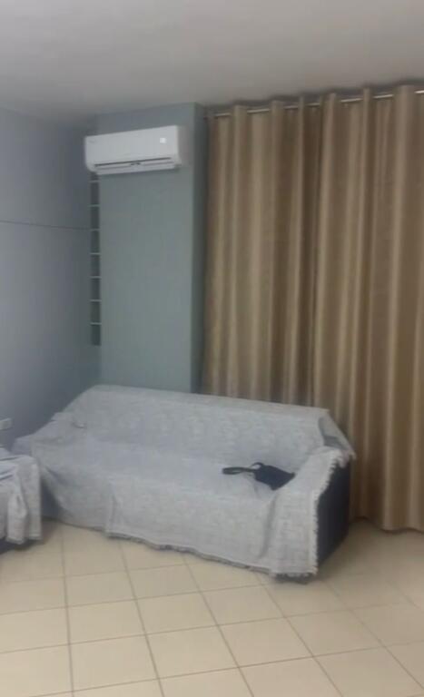 Jepet Me Qera Apartament 1+1+1 Ballkon