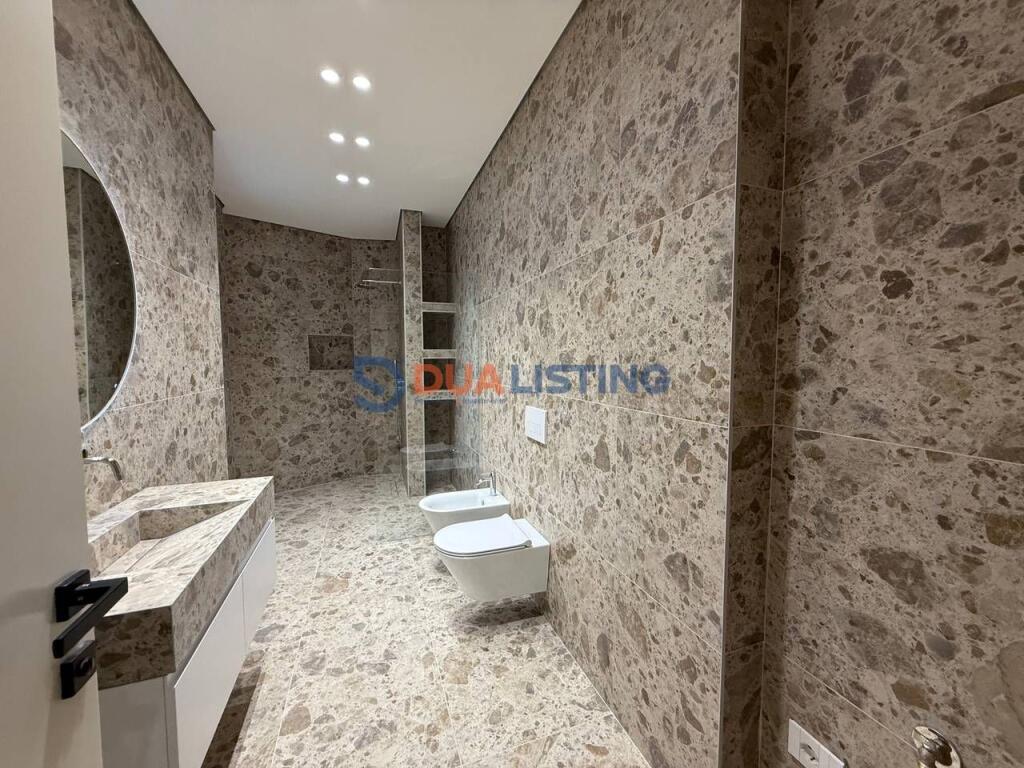 QIRA, APARTAMENT LUKSOZ 2+1+2 ME POST PARKIMI 📍LIQENI I THATE