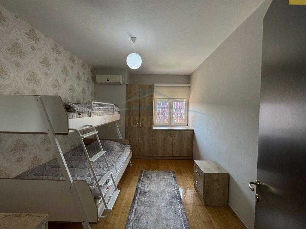 Shitet, Apartament 2+1, Air Albania, Tiranë