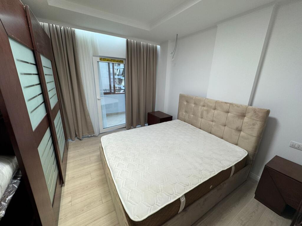 Apartament 2+1+Post Parkimi me qira tek Myslym Shyri
