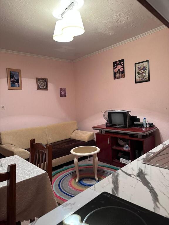 Jepet me qira hyrje 1+1 te Myslym Shyri!