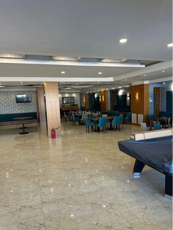 Luxury hotel with 5 floors &amp; pool in Vaqarr – For rent 13,000 € /month