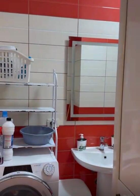 Apartament 1+1 me qira tek 2 Palmat ne Astir!