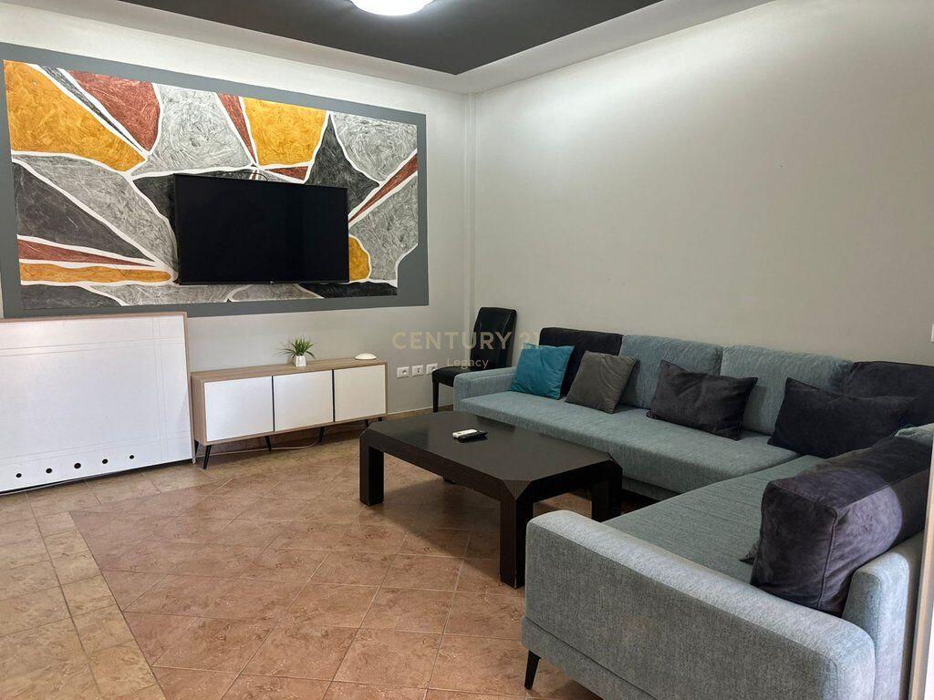 Luxury hotel with 5 floors &amp; pool in Vaqarr – For rent 13,000 € /month