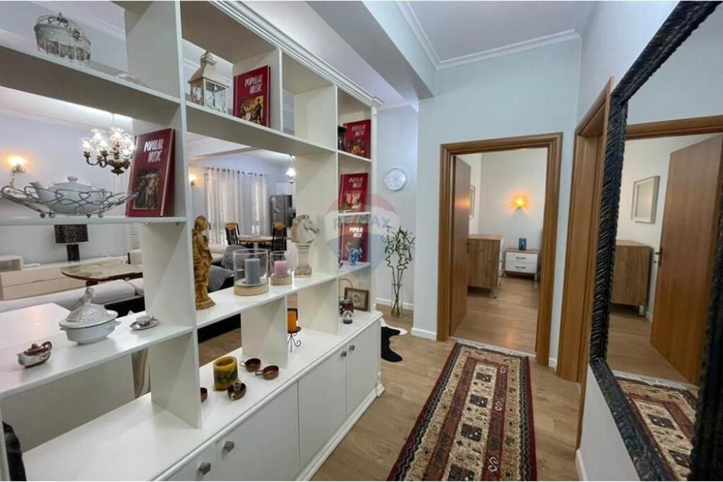 Apartament me qera 2+1 te rruga. Mihal Duro