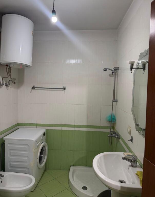 Jepet Me Qira Apartmanet 1+1 📍 Selvia ( Pas Hotel Black Diamond )