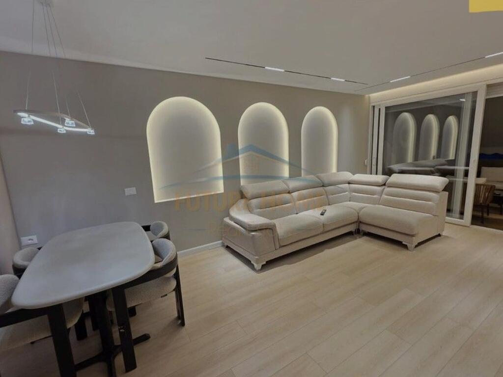 For sale, Apartment 2+1+2, Former Exhibition, Tirana