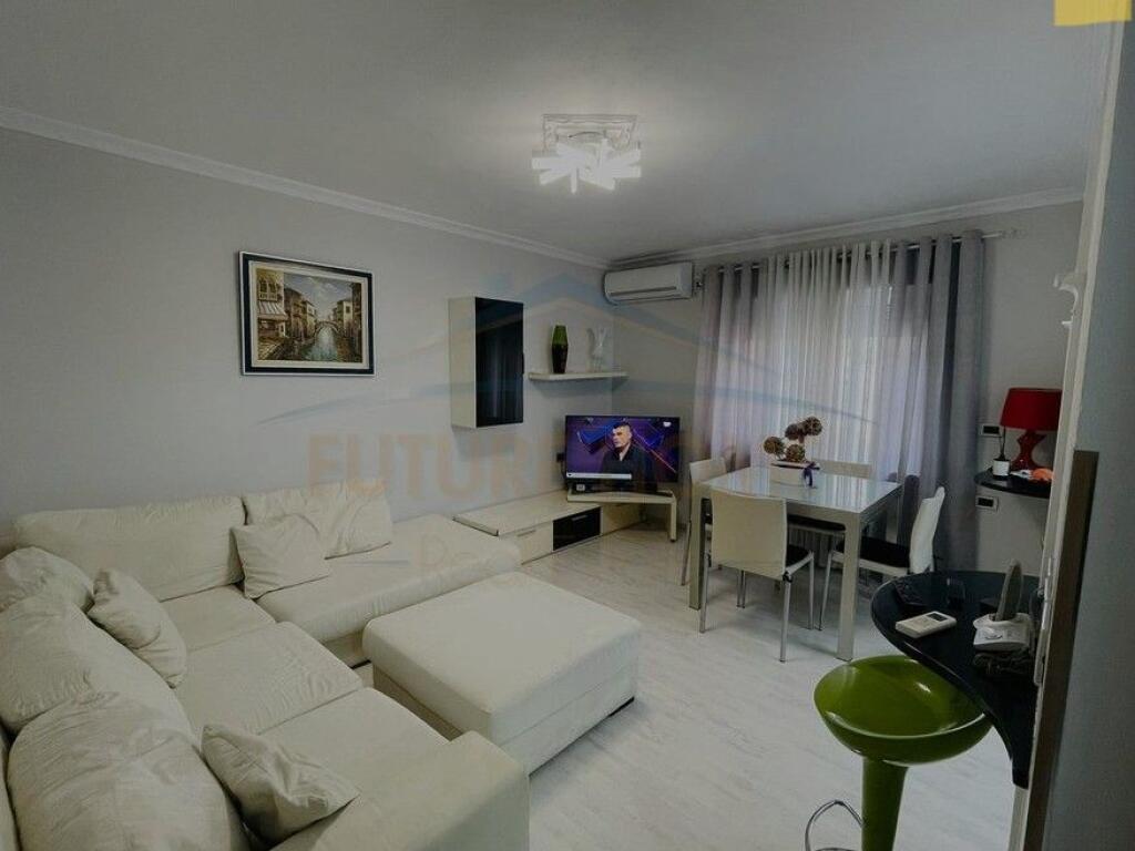 Qira, Apartament 2+1, Bllok, Garda, Tiranë.