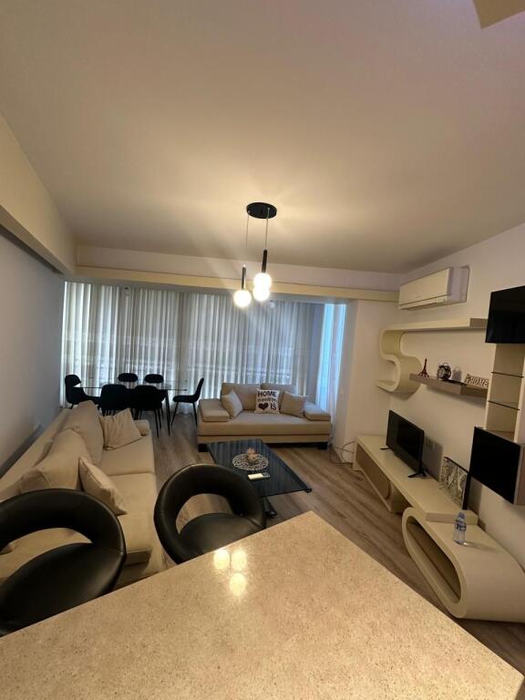 🏡 Apartament 2+1 me Qira – Komuna e Parisit