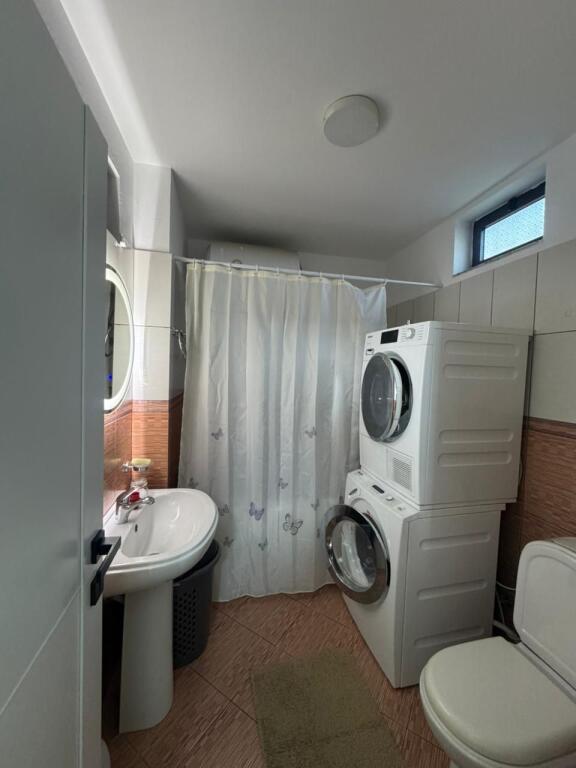 🏡 Apartment 3+1+2 for Rent – Dinamo Stadium