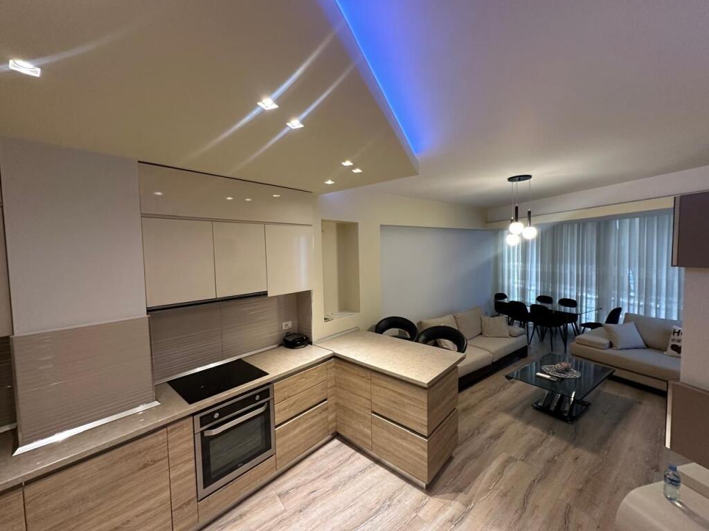 🏡 Apartament 2+1 me Qira – Komuna e Parisit