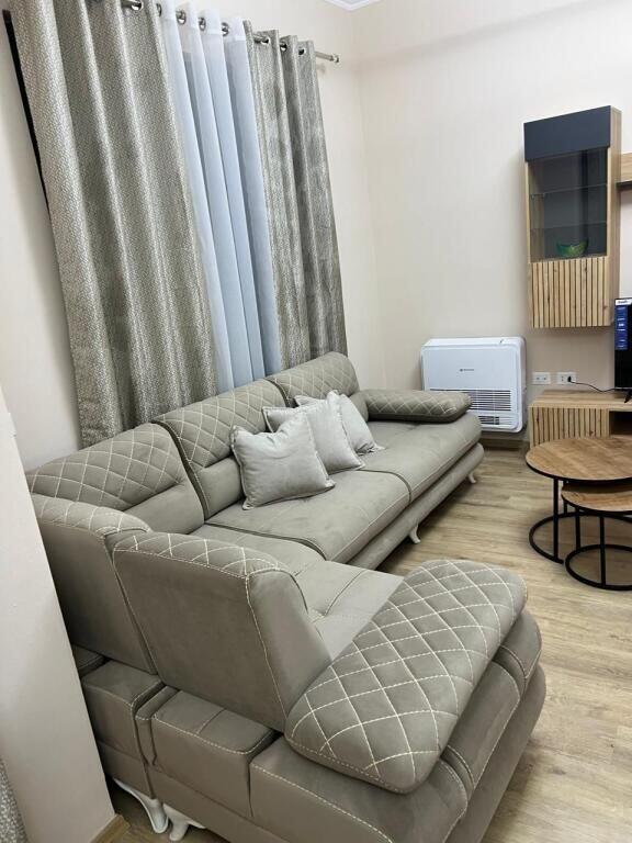 super apartament me qira 3 minuta nga stacioni i Trenit