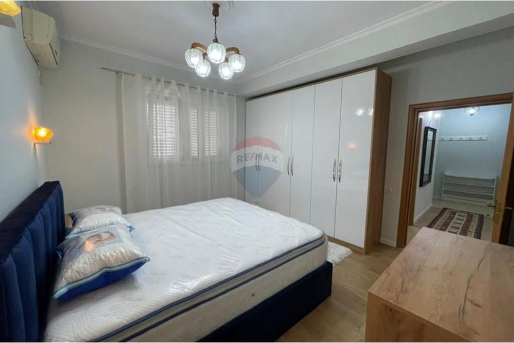 Apartament me qera 2+1 te rruga. Mihal Duro