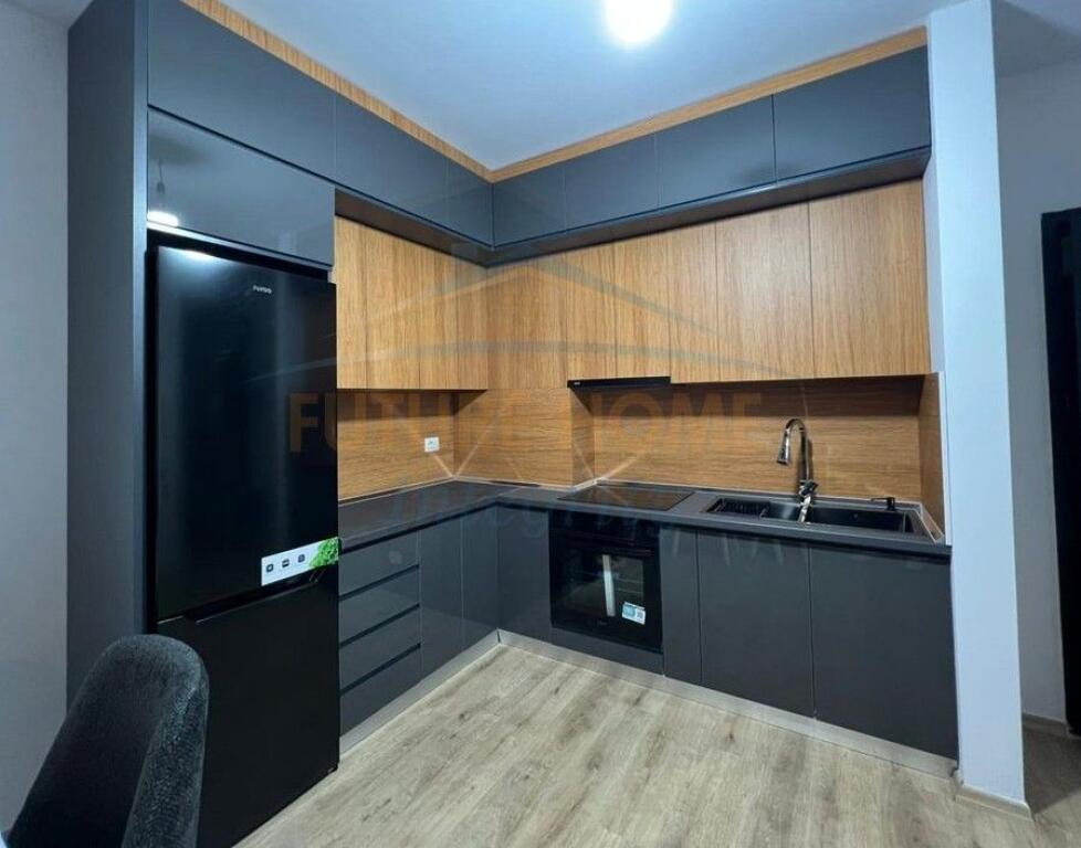 Qera, Apartament 2+1, Kompleksi Univers City, Tiranë.