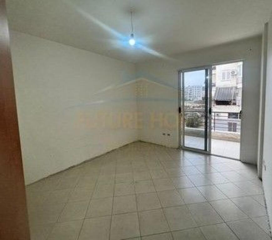 For sale, Apartment 2+1+2, Yzberish, Tirana