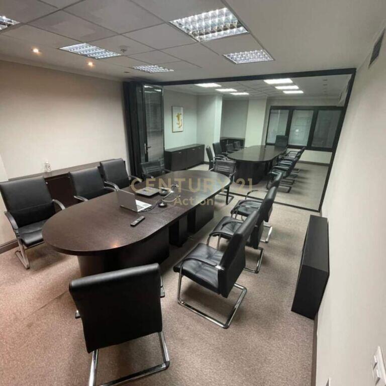 AMBIENT MULTIFUNKSIONAL PER QIRA TE RRUGA E KAVAJES!