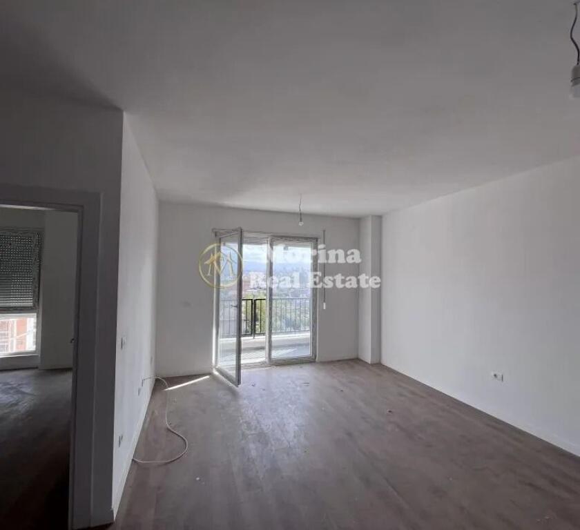 Qera, Apartament, 1+1+Blk,Univers City, 320 euro / muaj