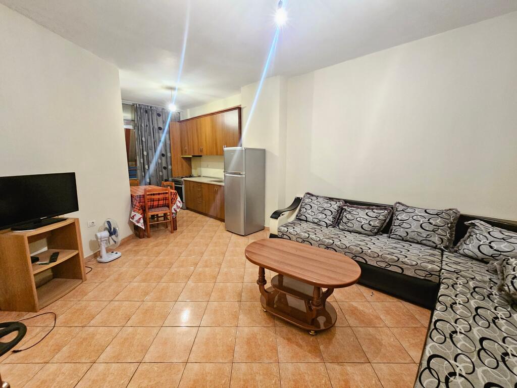 IN Fresk For Rent: 1+1📍Thesari Street (Near SPAR Supermarket) - 5th Floor - 35,000 Lek - Area 75m² || near the urban station furnished